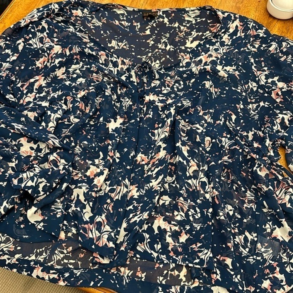 Lovely plus size light weight blouse